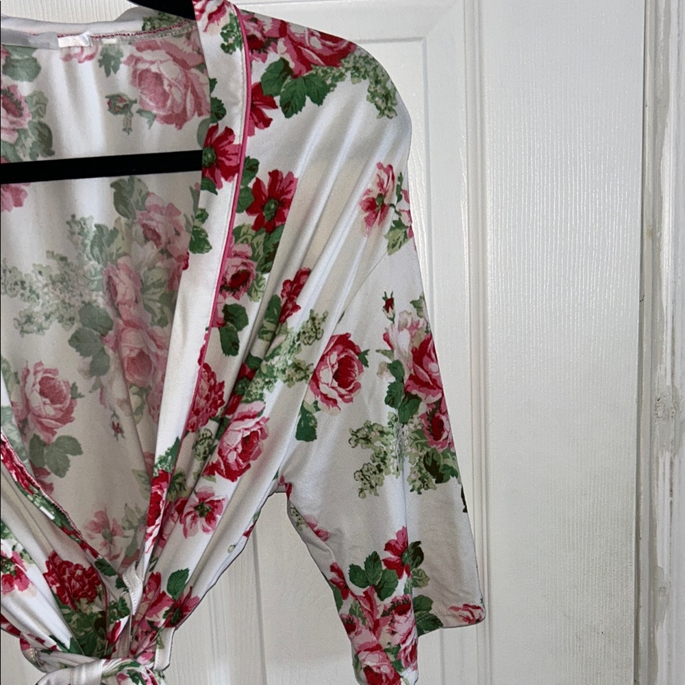 Floral Print Women's Robe - Picture 3 of 6